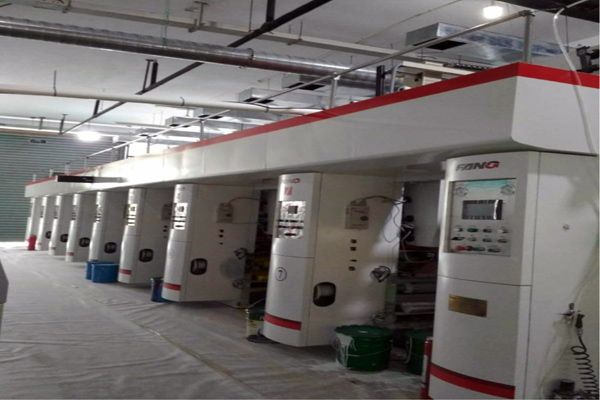 彩匯包裝-生產(chǎn)車間